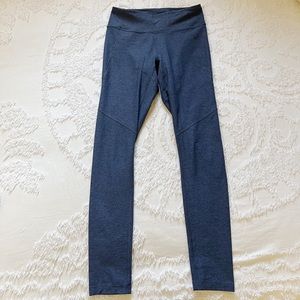 Outdoor voices navy leggings